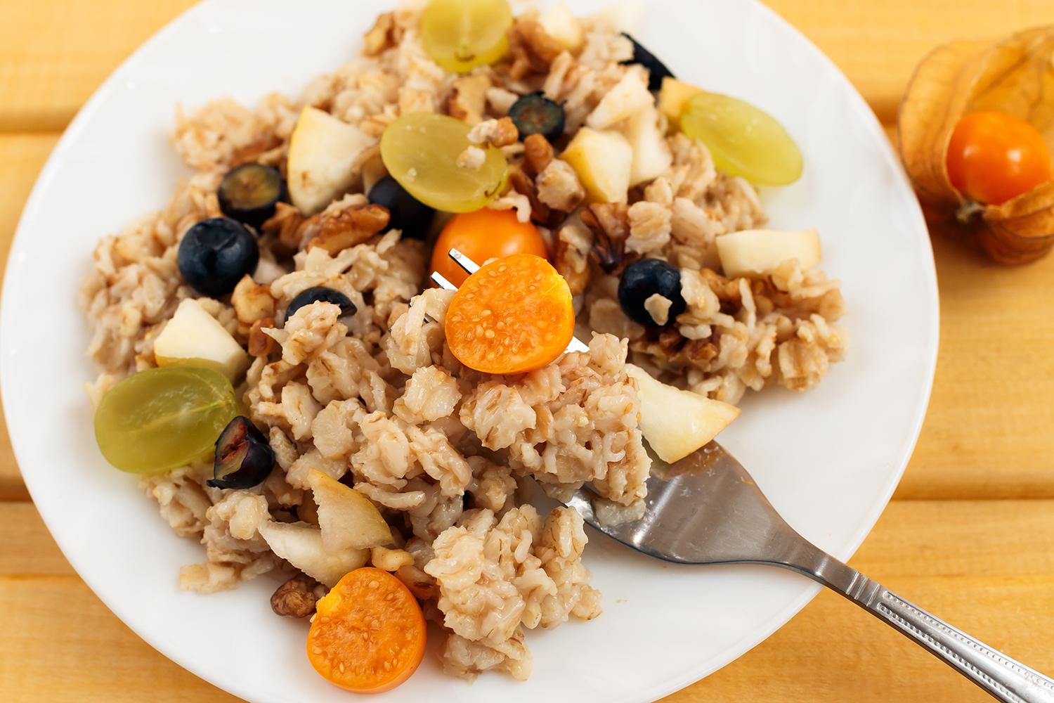 Creamy Fruit and Oats Muesli